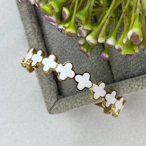 white clover hand cuff steanless